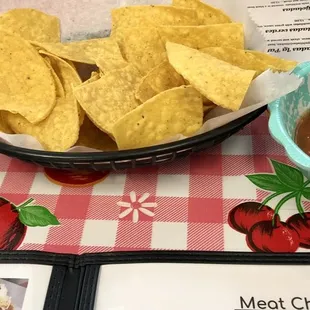 Salsa &amp; chips
