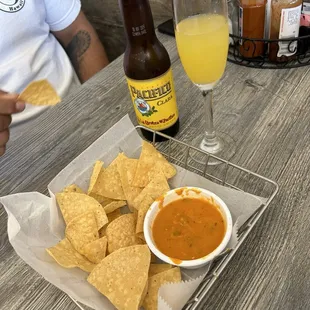 Chips n salsa