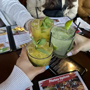 Passion fruit mojito &amp; classic mojito