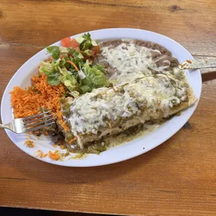 Green chile and steak burrito