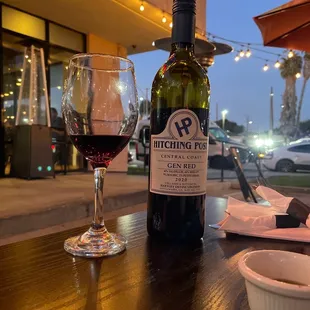 Hitching post - gen red
