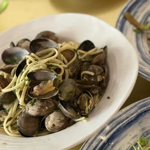 LINGUINE ALLE VONGOLE