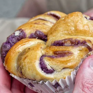 Pan De Ube