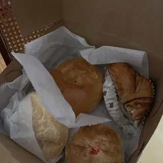 Large Ensaymada Bread