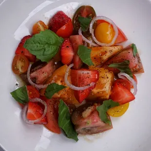 La Pecora Bianca Midtown Italian Restaurant - open Lunch, Weekend Brunch, Dinner with Fresh Pasta, Pizza. Great for Groups &amp; Private Events