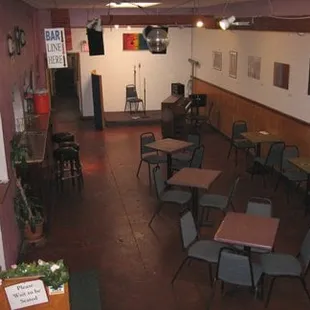 The cafe lobby host most music jams, tardeadas and poetry open mic