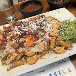 Shrimp nacho fries