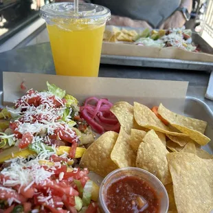 3 tacos