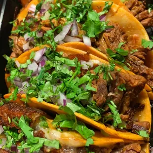 a tray of tacos