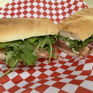 Panino with prosciutto, mozzarella, and fig