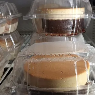 Flan: Flan over chocolate cake