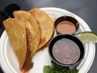 El Indio Botanas y Cerveza