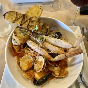 cioppino with pasta