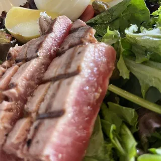 Seared-Ahi Tuna Nicoise Sauce Salad