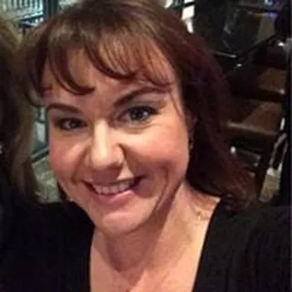 Lindsay H.
