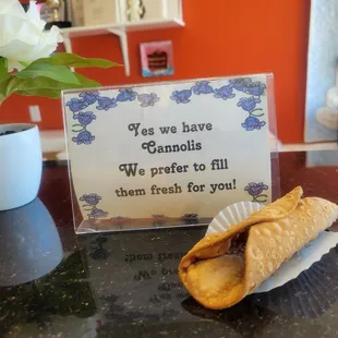 Fresh cannoli
