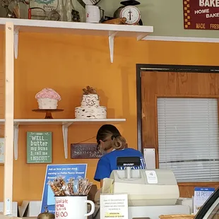 Jillian is assisting my order.   9/25/2020