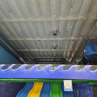 Wish these lights were lit so it wasn't so gloomy.