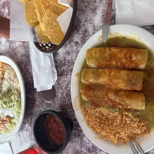 Fresh chips and salsa