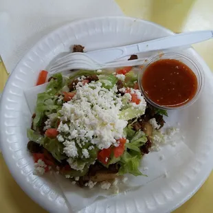 Sopes con asada