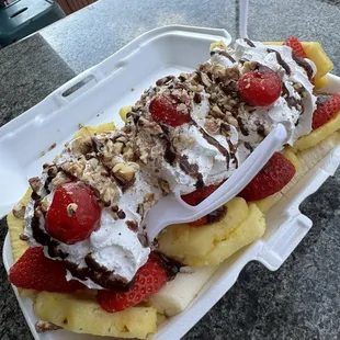 Banana Split with Walnuts with Fresh Fruit