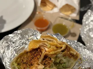 Taqueria Los Gallos 