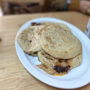 a plate of pancakes