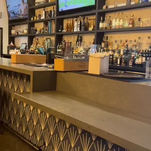 sushi and sashimi, interior