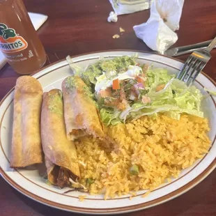 Las Flautas Lunch
