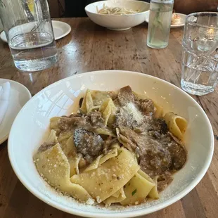 PAPPARDELLE AL RAGÙ DI FUNGHI