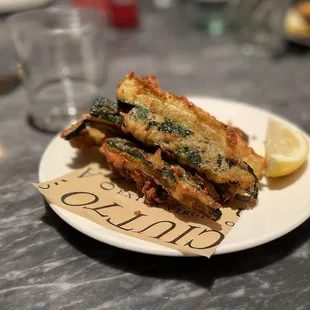 This was part of the dinner special menu-deep fried zucchini (so gooooood!)