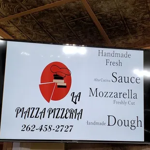 LA  PIAZZA PIZZERIA is the name of the place...not pizza by the slice.