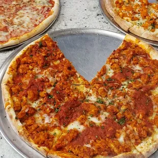 Chicken parm pizza