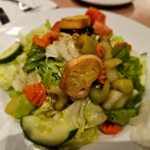 Dinner @La Pizza Rina; 10/16/2023. We always pretty much order this Tasty *Antipasto Salad* from here, it's really Ono &amp; shareable for us.