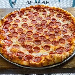 This pizza place is an absolute gem! The pizza and sauce is rich, and full of flavor, clearly made with fresh ingredients.