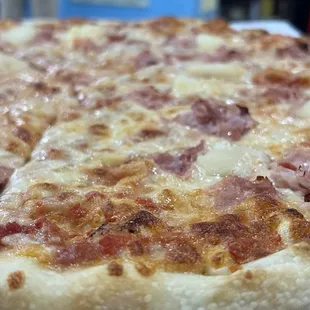 Pineapple and ham 16"