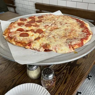16" half pepperoni pizza