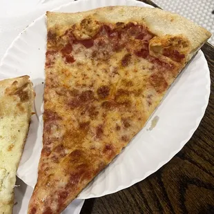 Plain pizza slice