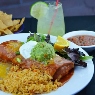 a plate of mexican food