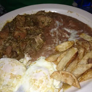 My boyfriend had the eggs and chile verde and it was awesome!!