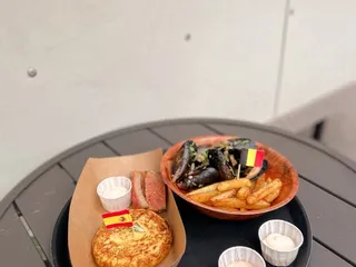 Austhentico