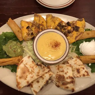 Combination Appetizer Plate - combo beef &amp; chicken
