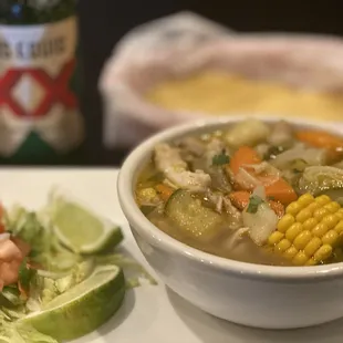 ARTESANAL CHICKEN SOUP