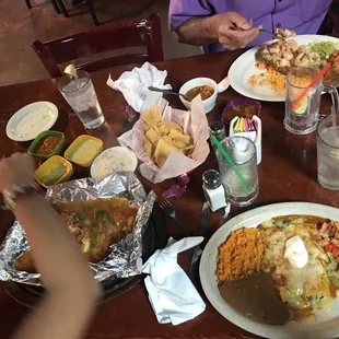 Spinach enchiladas. Seafood platter