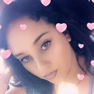 Lesly L.