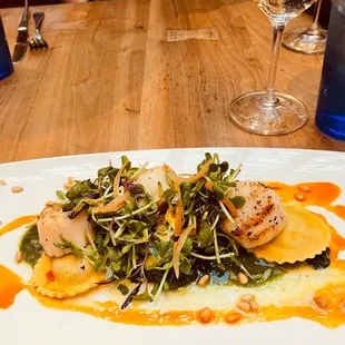 Diver scallops with wild mushroom ravioli
