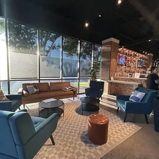 Waiting/lounge area