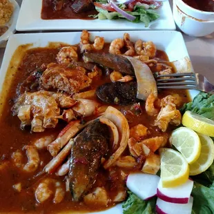 Crab and shrimp in chipotle sauce Maria style