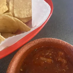 Amazing chips &amp; salsa