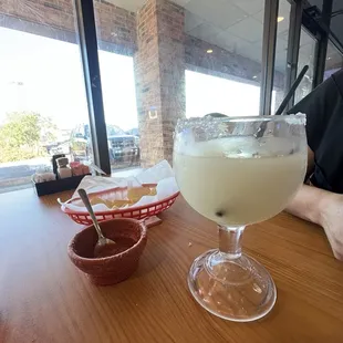 20oz margarita 13,99